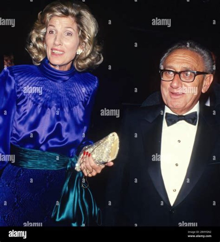 Unlock The Secrets: Nancy Kissinger's Height Revealed